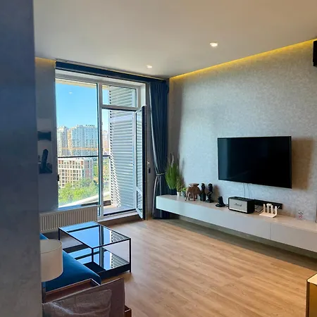 Apartment On French Blvd *