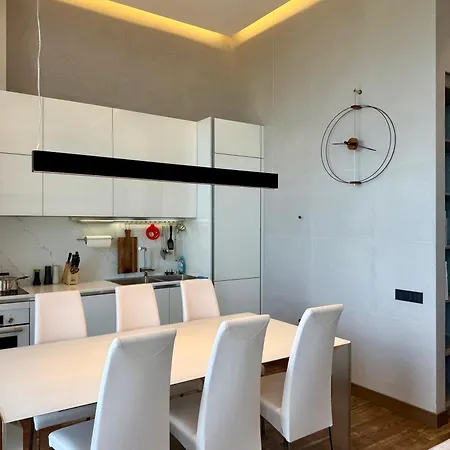 Apartment On French Blvd Odesa