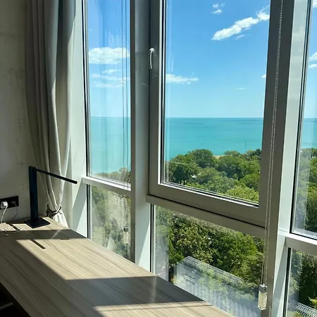 Apartment On French Blvd Odesa